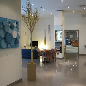 Hotel Idea ***