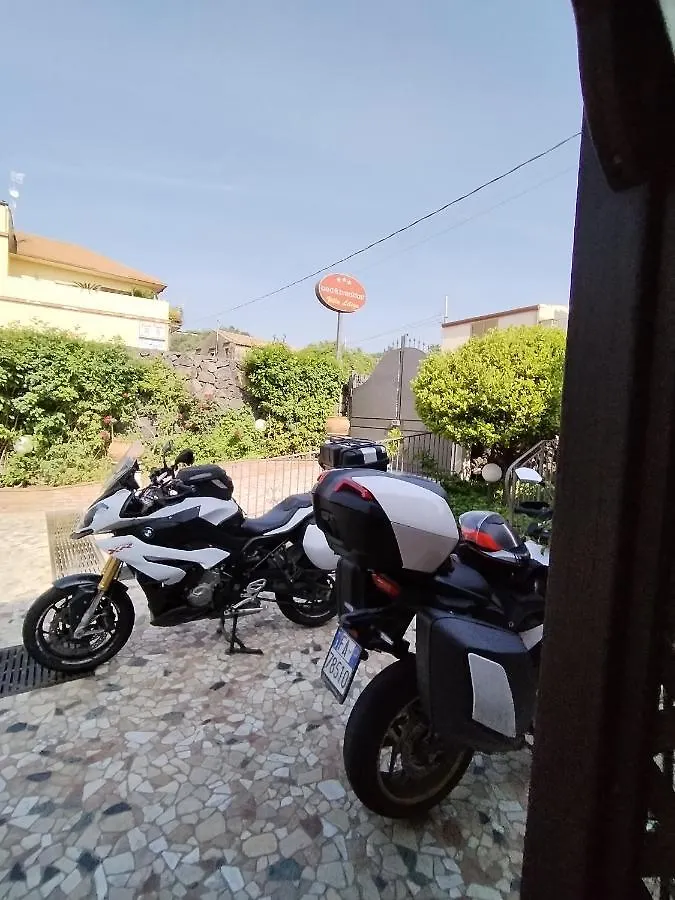 B&B Villa Liliya Fiumefreddo di Sicilia
